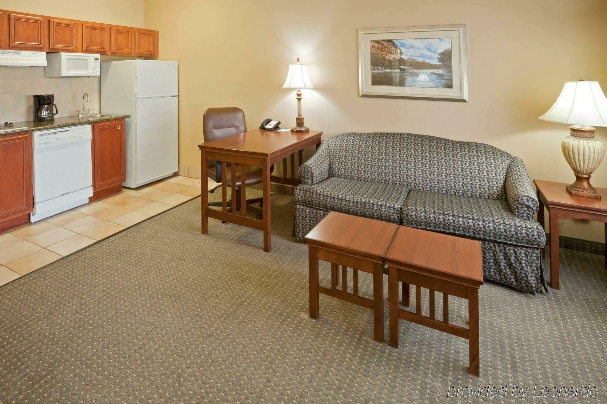 Staybridge Suites Lubbock-University Area By Ihg Exterior foto